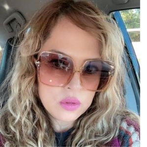 Meet your Posher, Estrella